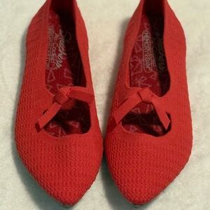 Skechers Women's Red Textured Knit Bow Pointed Ballet Flats